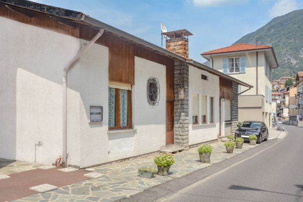 villa italia villa puccini street facade villa italia villa puccini street facade