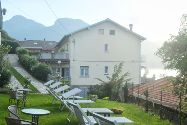 Italian Villa villa verdi lakeside garden rock sunchairs Italian Villa villa verdi lakeside garden rock sunchairs